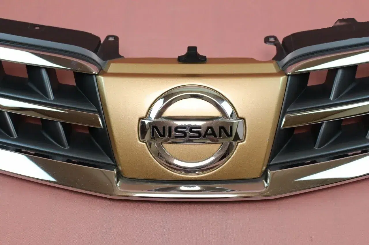 Nissan Tiida Աբլիցովկա