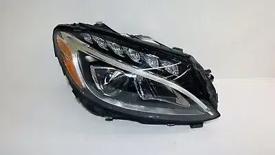 Mercedes Benz w205 Ֆառ Աջ